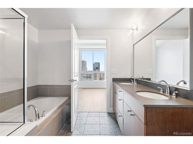 2001 Lincoln St 2020, Denver, CO 80202