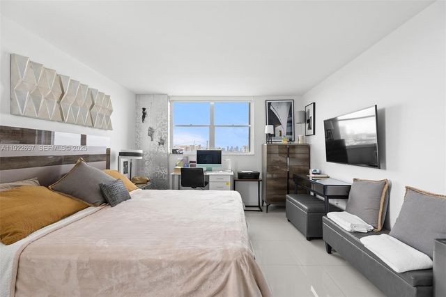 1775 Washington Ave 14F, Miami Beach, FL 33139