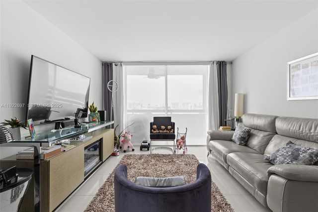 1775 Washington Ave 14F, Miami Beach, FL 33139