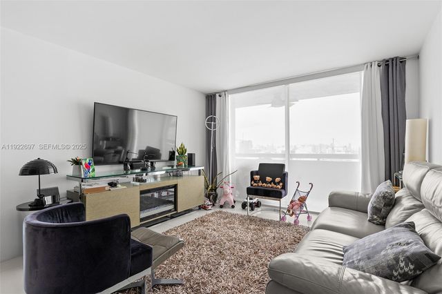 1775 Washington Ave 14F, Miami Beach, FL 33139