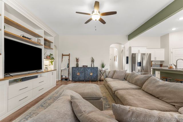 3648 E 144th Street S, Bixby, OK 74008