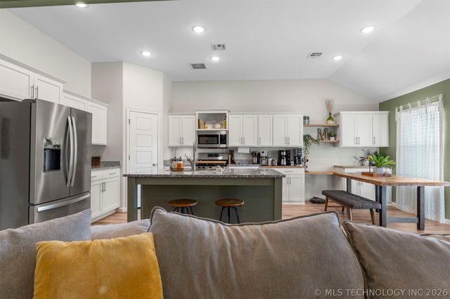 3648 E 144th Street S, Bixby, OK 74008