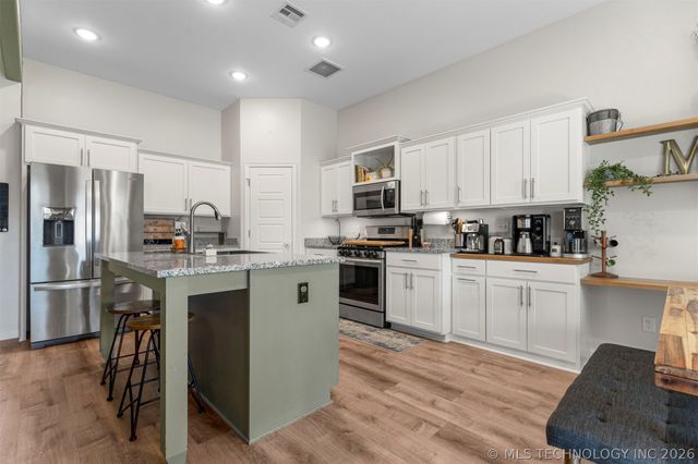 3648 E 144th Street S, Bixby, OK 74008