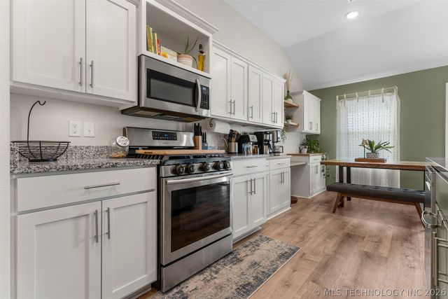 3648 E 144th Street S, Bixby, OK 74008