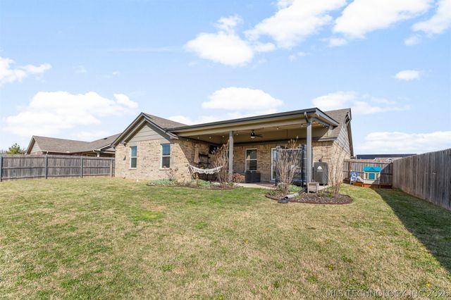 3648 E 144th Street S, Bixby, OK 74008