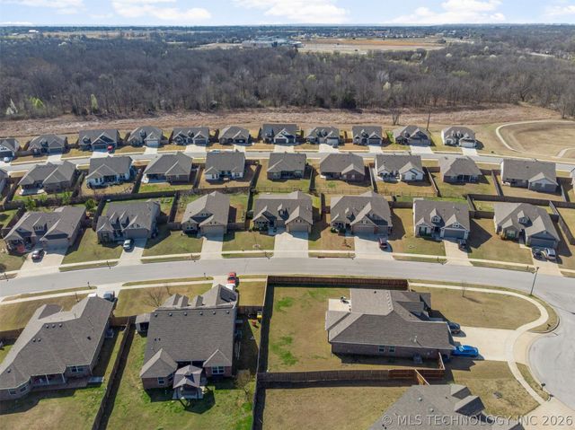 3648 E 144th Street S, Bixby, OK 74008