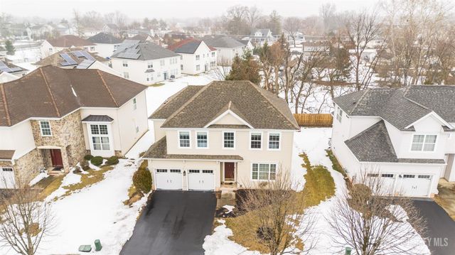 3 Lily Lane, Piscataway, NJ 08854