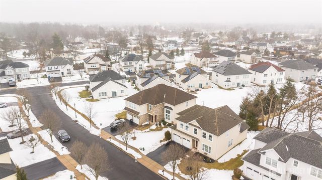 3 Lily Lane, Piscataway, NJ 08854