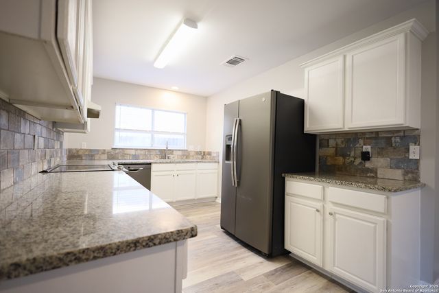 9519 Braun Square, San Antonio, TX 78254