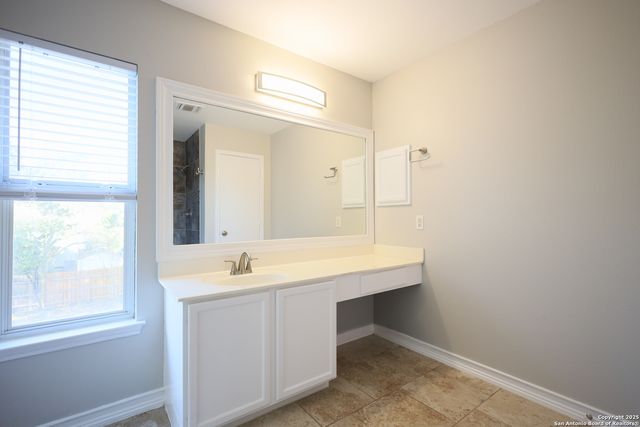 9519 Braun Square, San Antonio, TX 78254