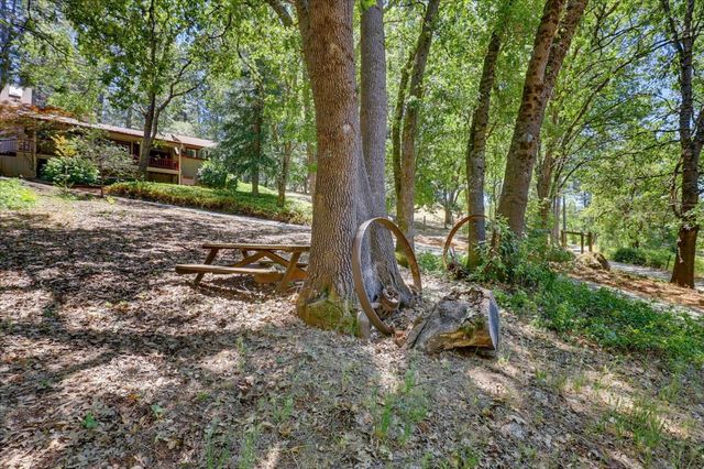 16209 Gibboney Ln, Grass Valley, CA 95949