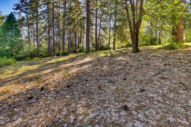 16209 Gibboney Ln, Grass Valley, CA 95949
