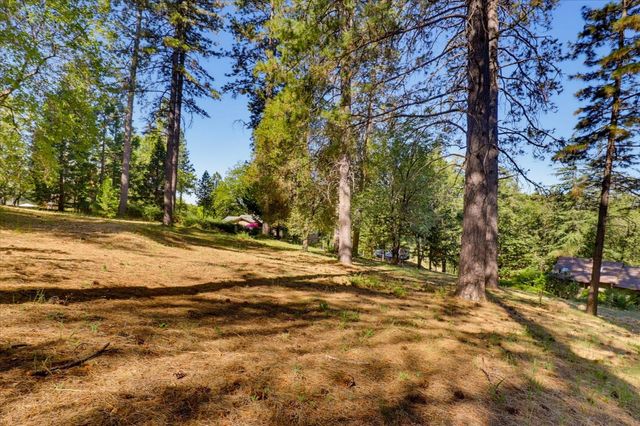 16209 Gibboney Ln, Grass Valley, CA 95949