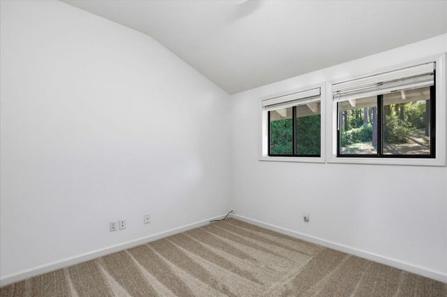 16209 Gibboney Ln, Grass Valley, CA 95949