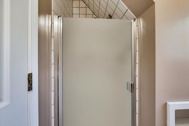 16209 Gibboney Ln, Grass Valley, CA 95949