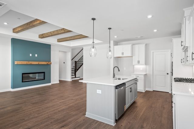 2003 Feather Stone Court, Columbia, TN 38401