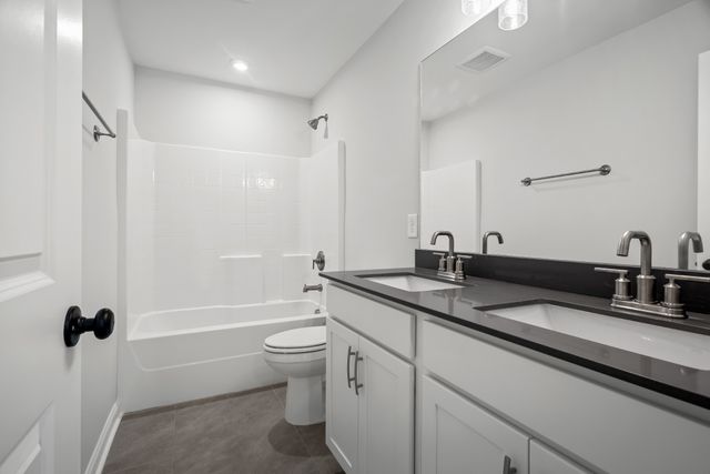 2003 Feather Stone Court, Columbia, TN 38401