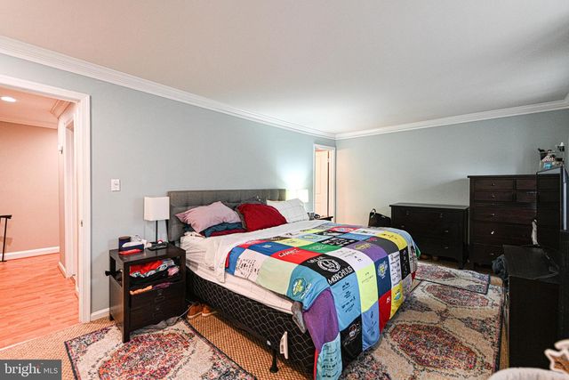 7377 MONTCALM DR, Mclean, VA 22102