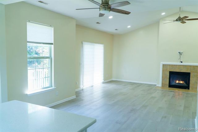 1803 Pinecroft Drive, Canton, MI 48188