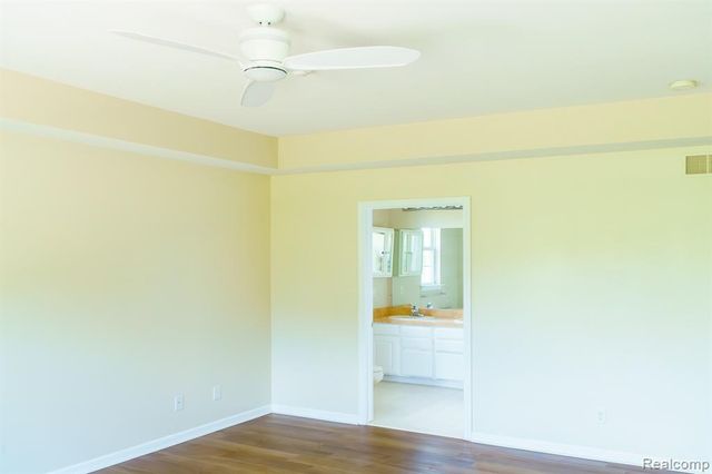 1803 Pinecroft Drive, Canton, MI 48188