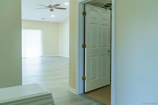 1803 Pinecroft Drive, Canton, MI 48188