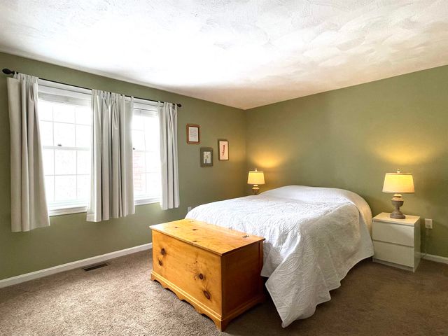 14 Colonial Sq Unit 14, Peterborough, NH 03458