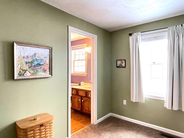 14 Colonial Sq Unit 14, Peterborough, NH 03458