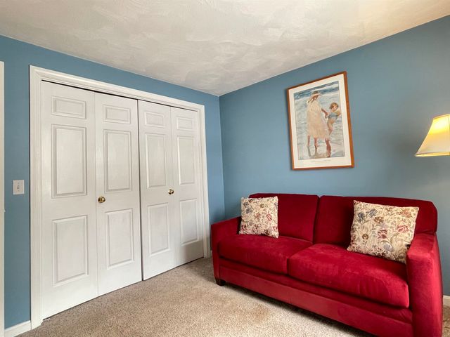 14 Colonial Sq Unit 14, Peterborough, NH 03458