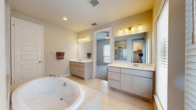 12540 LIBERTY HL, San Antonio, TX 78253