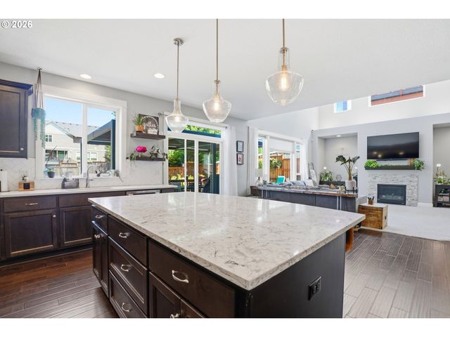 2709 Sw 43RD St, Gresham, OR 97080