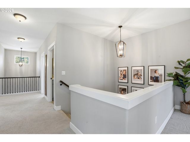 2709 Sw 43RD St, Gresham, OR 97080