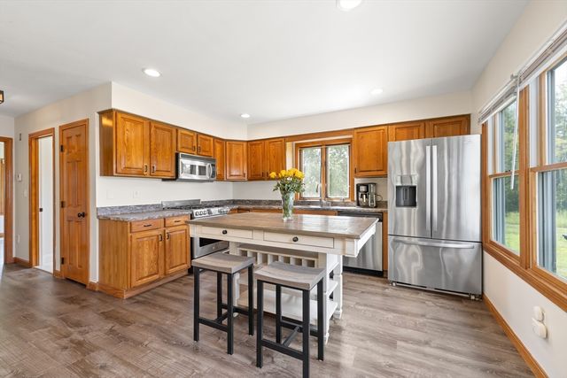 180 Great Road, Littleton, MA 01460