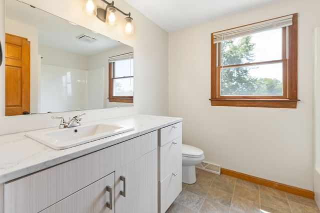 180 Great Road, Littleton, MA 01460