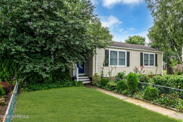 23 Belshaw Avenue, Eatontown, NJ 07724