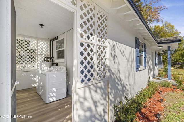 4977 CONNORS Street, Jacksonville, FL 32207