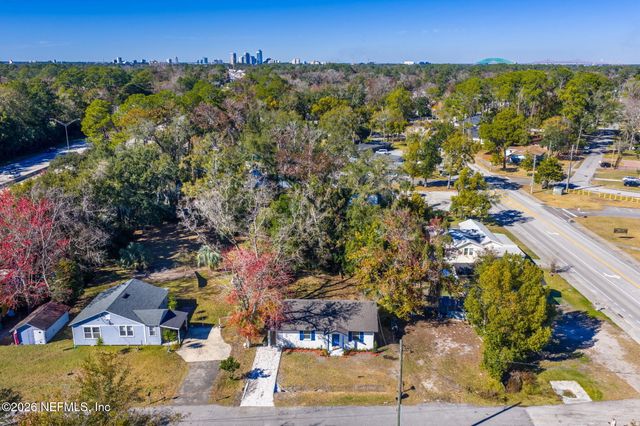 4977 CONNORS Street, Jacksonville, FL 32207