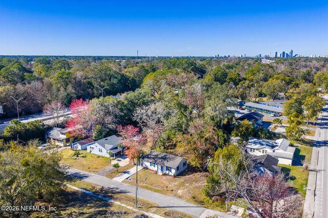 4977 CONNORS Street, Jacksonville, FL 32207