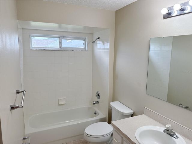 1988 NW 50TH AVENUE, Ocala, FL 34482