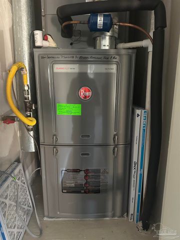 2512 Jibe Dr, Pensacola, FL 32507