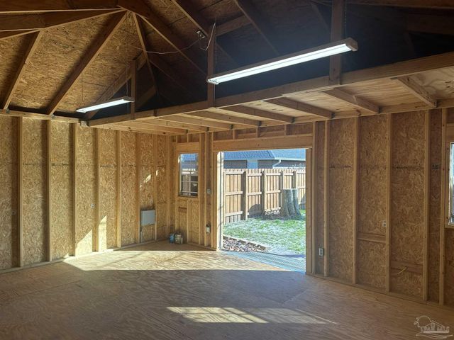 2512 Jibe Dr, Pensacola, FL 32507