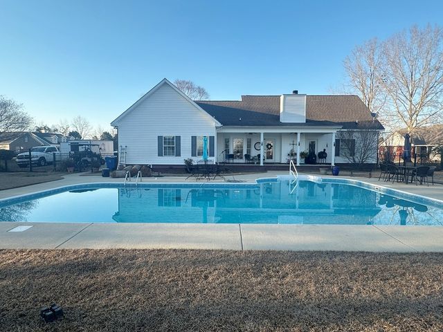 103 Canvasback Court, Dothan, AL 36305