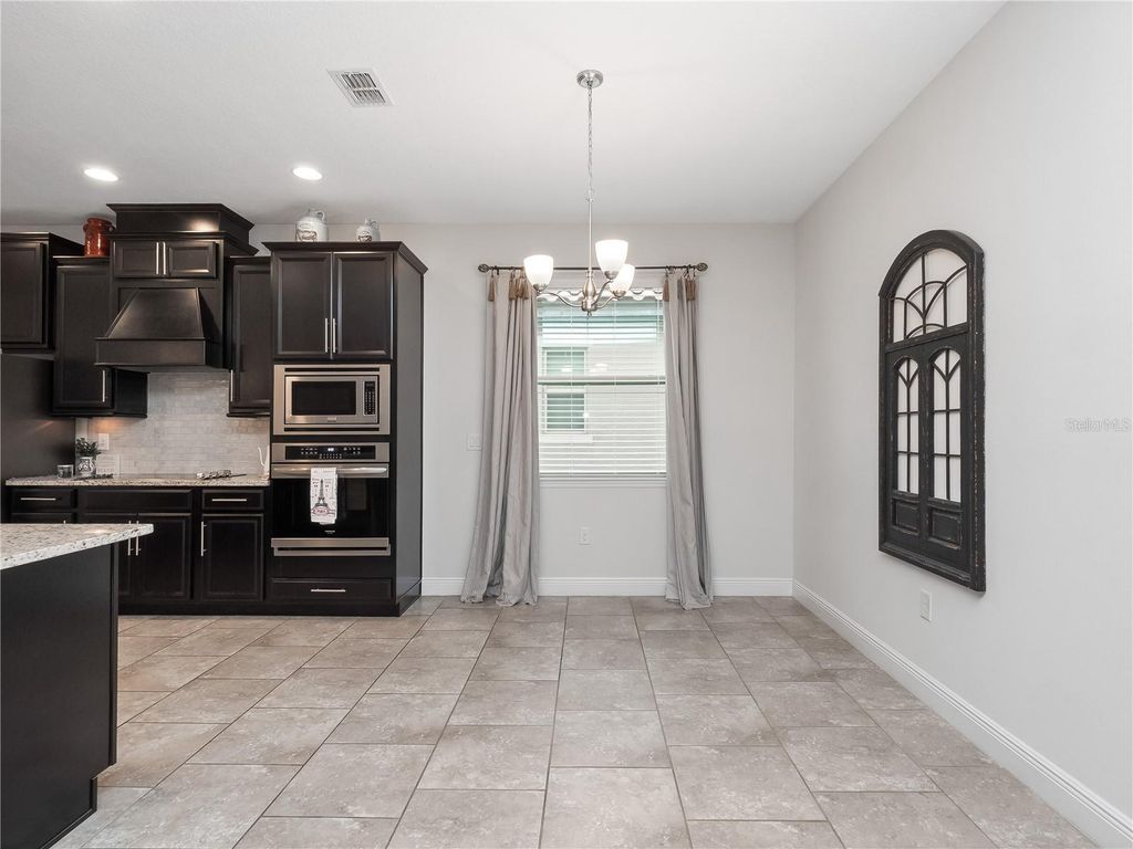 Image 13 of property listing at 1792 BENOIT TERRACE, Davenport, FL 33837