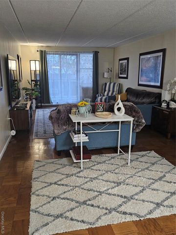 160 academy Street 3L, Poughkeepsie, NY 12601