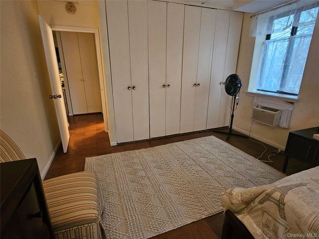 160 academy Street 3L, Poughkeepsie, NY 12601