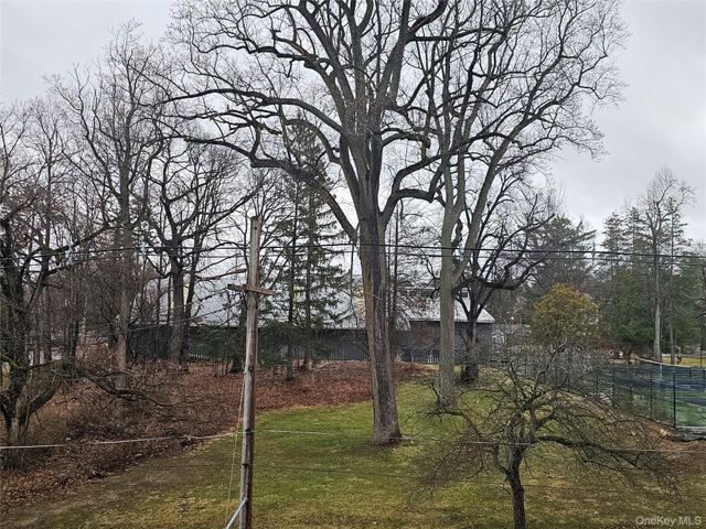 160 academy Street 3L, Poughkeepsie, NY 12601