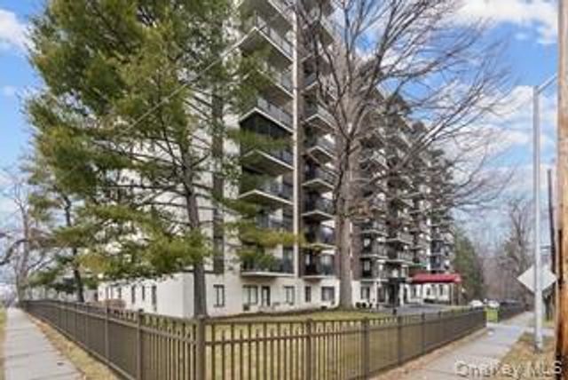 160 academy Street 3L, Poughkeepsie, NY 12601