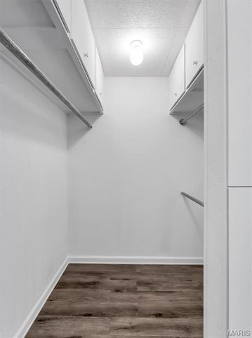 2803 Highway J, Bourbon, MO 65441