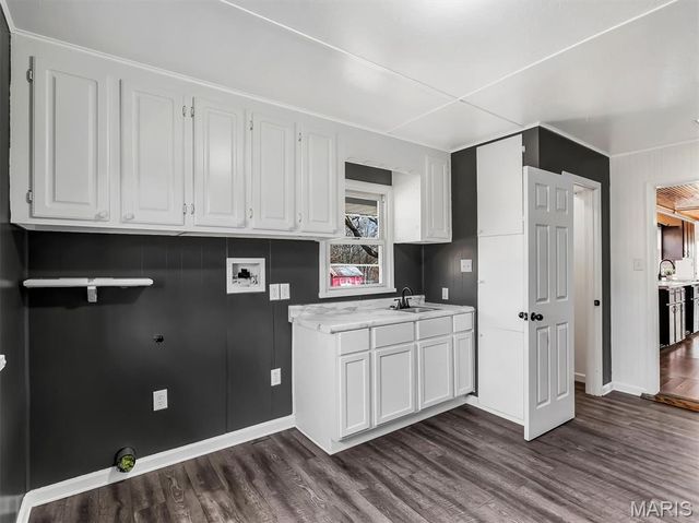 2803 Highway J, Bourbon, MO 65441