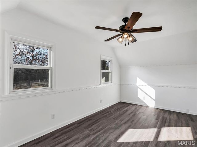 2803 Highway J, Bourbon, MO 65441