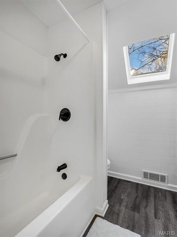 2803 Highway J, Bourbon, MO 65441